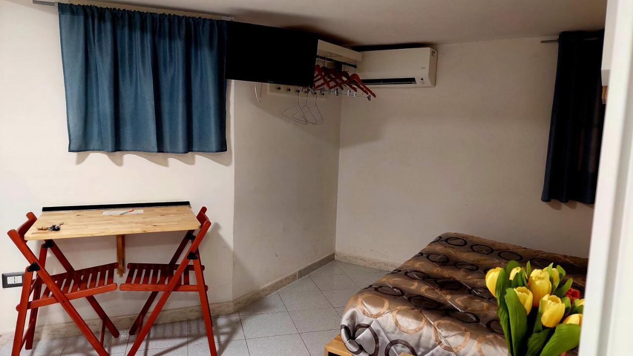 Giulia'S Home ปอมเปอี ภายนอก รูปภาพ